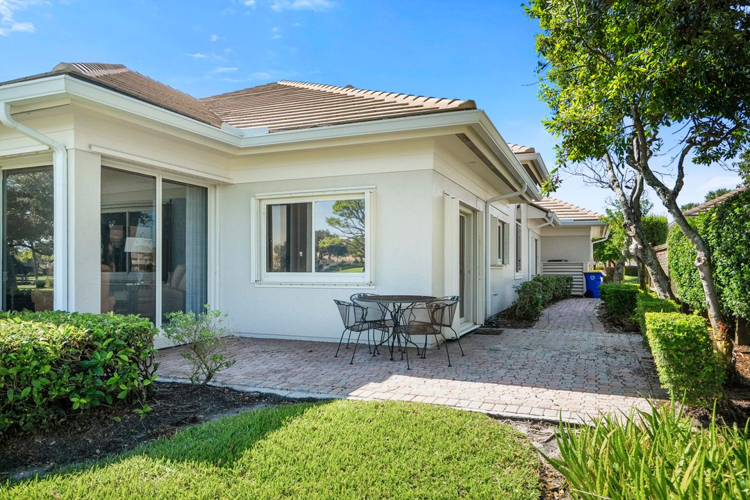 For Sale: $840,000 (3 beds, 2 baths, 2627 Square Feet)