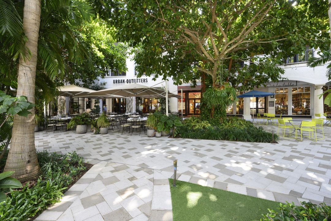 For Sale: $7,550,000 (4 beds, 4 baths, 4167 Square Feet)