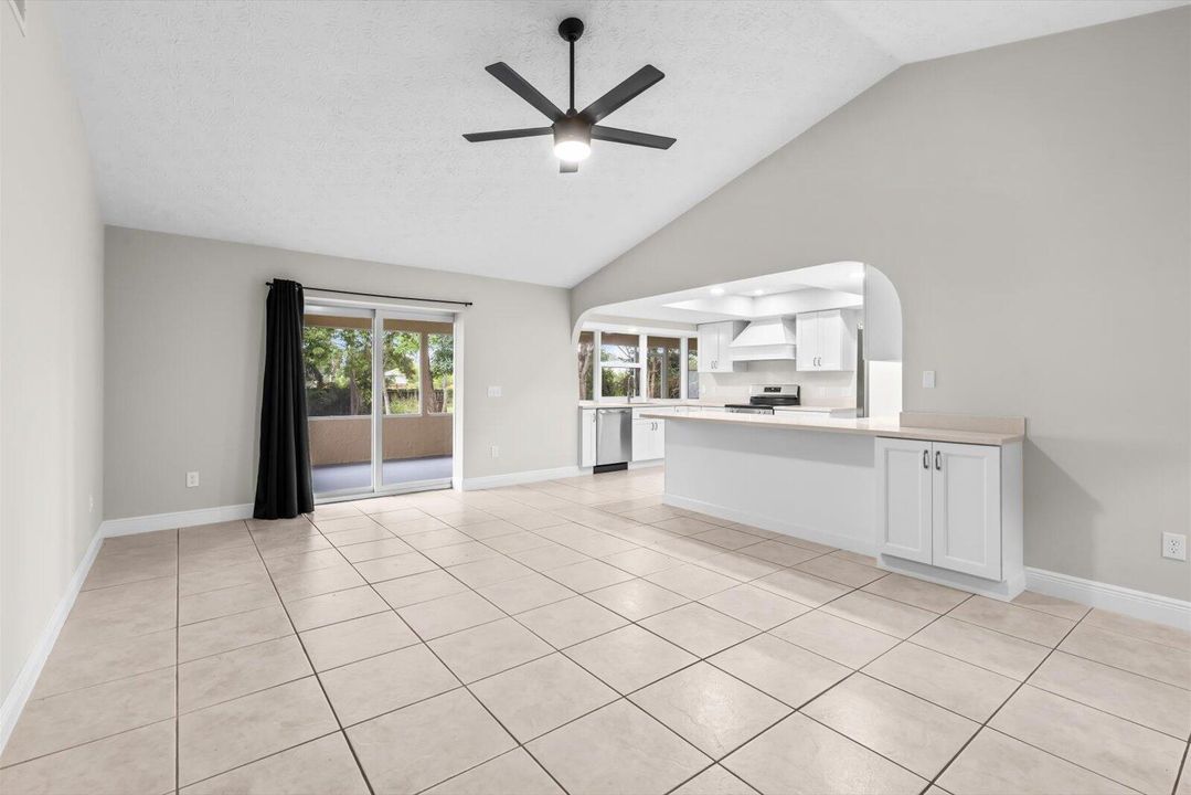 出租: $2,500 (3 贝兹, 2 浴室, 1829 平方英尺)