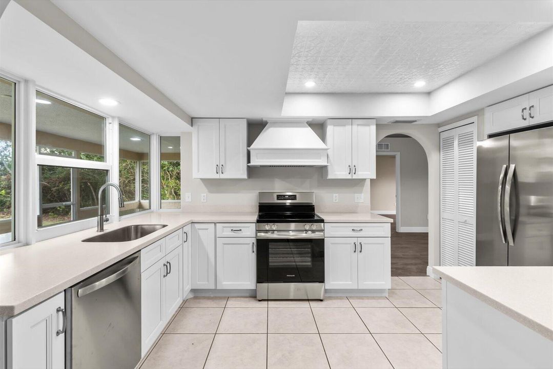 出租: $2,500 (3 贝兹, 2 浴室, 1829 平方英尺)