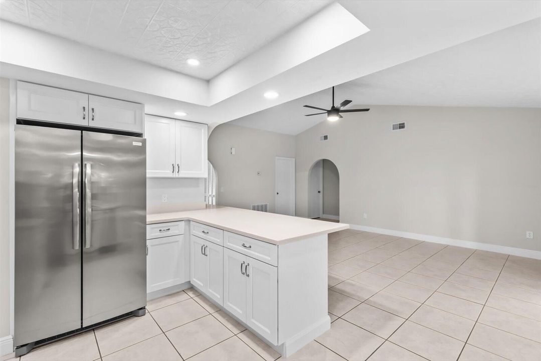 出租: $2,500 (3 贝兹, 2 浴室, 1829 平方英尺)