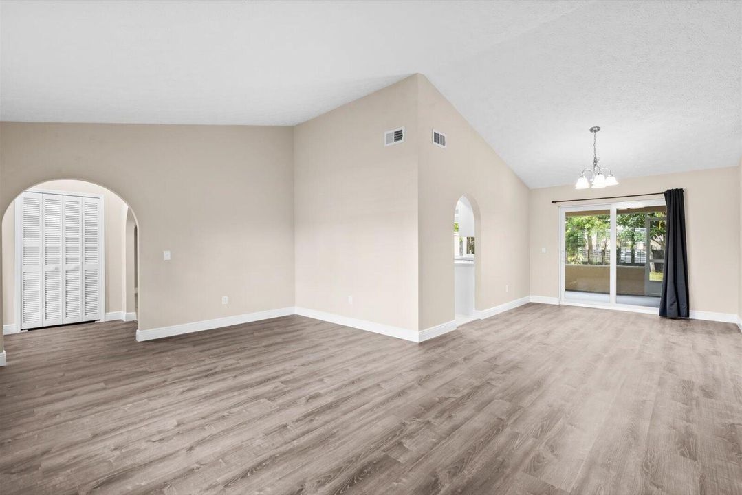 出租: $2,500 (3 贝兹, 2 浴室, 1829 平方英尺)