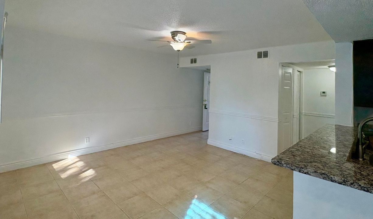 For Sale: $175,000 (1 beds, 1 baths, 768 Square Feet)