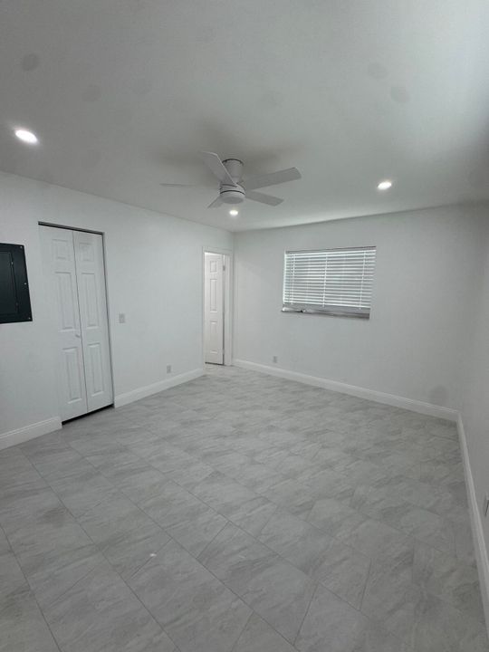 For Rent: $2,000 (1 beds, 1 baths, 640 Square Feet)