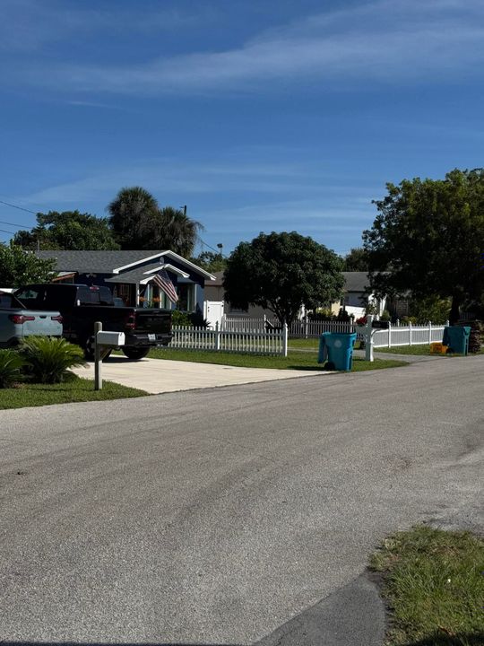 For Rent: $2,000 (1 beds, 1 baths, 640 Square Feet)