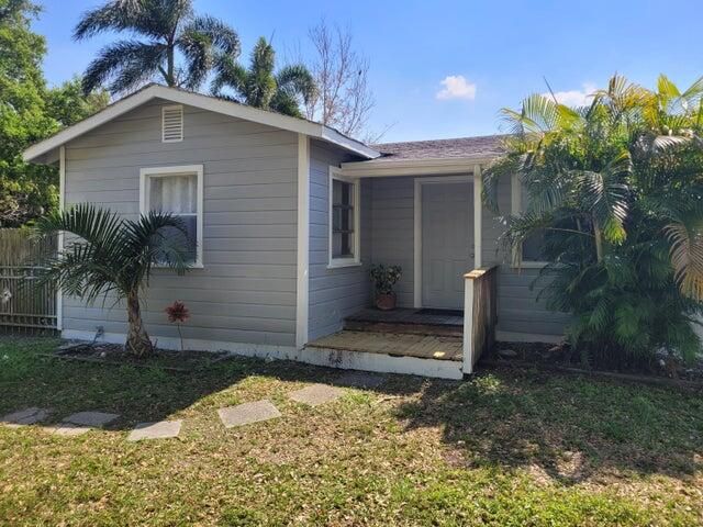 出租: $1,900 (1 贝兹, 1 浴室, 672 平方英尺)