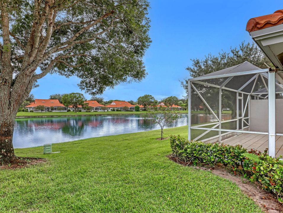 Под контрактом: $359,000 (2 спален, 2 ванн, 1722 Квадратных фут)