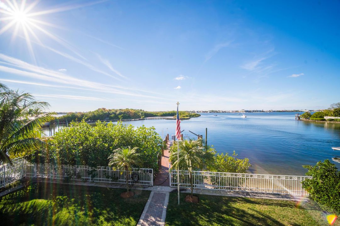 В аренду: $35,000 (4 спален, 5 ванн, 3846 Квадратных фут)