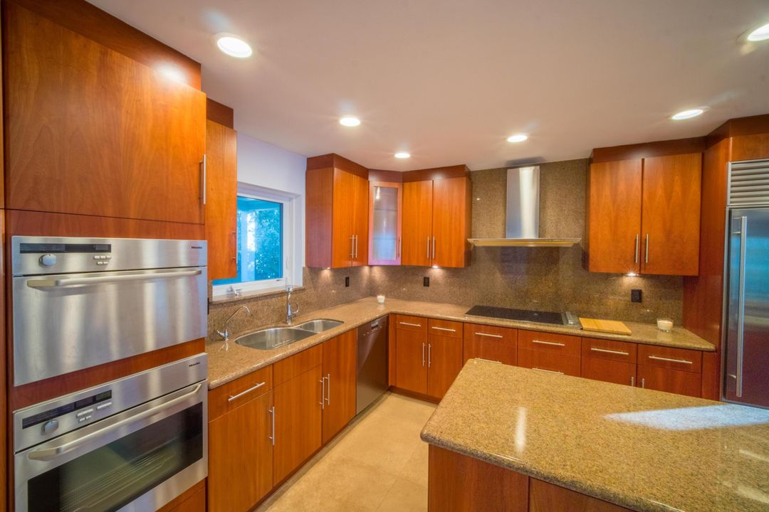 В аренду: $35,000 (4 спален, 5 ванн, 3846 Квадратных фут)