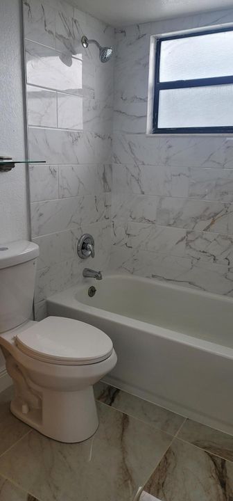 For Rent: $1,900 (2 beds, 2 baths, 900 Square Feet)