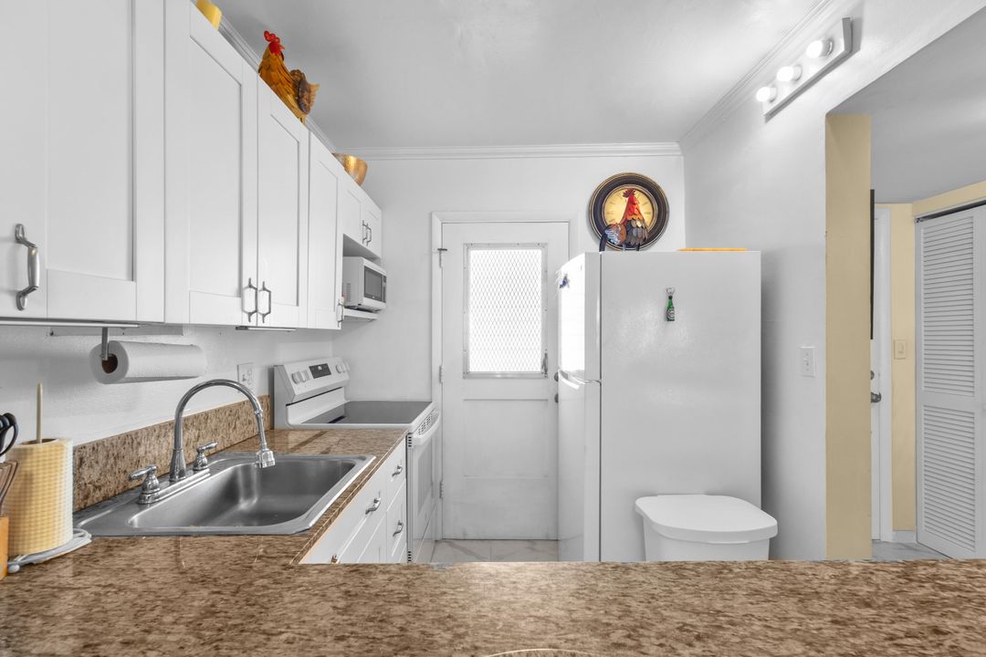 For Rent: $1,800 (1 beds, 1 baths, 850 Square Feet)