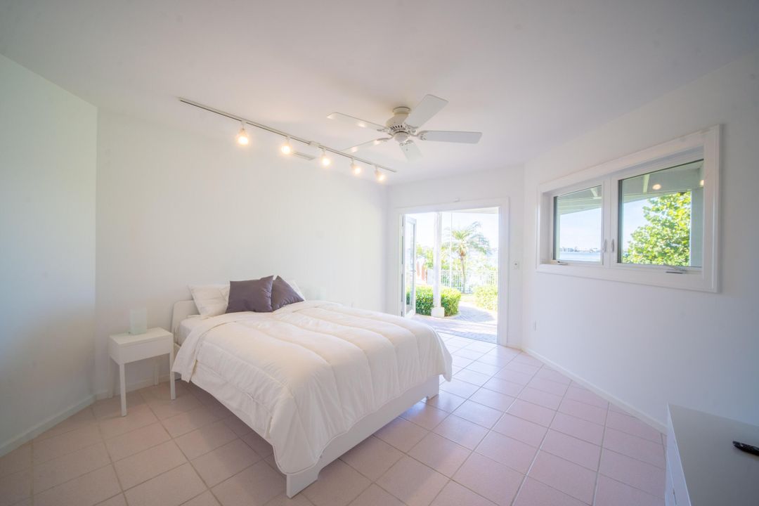 В аренду: $35,000 (4 спален, 5 ванн, 3846 Квадратных фут)