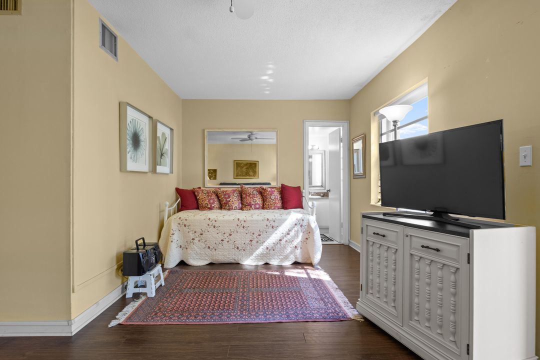 For Rent: $1,800 (1 beds, 1 baths, 850 Square Feet)