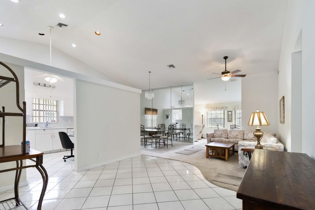 For Rent: $2,500 (2 beds, 2 baths, 1655 Square Feet)