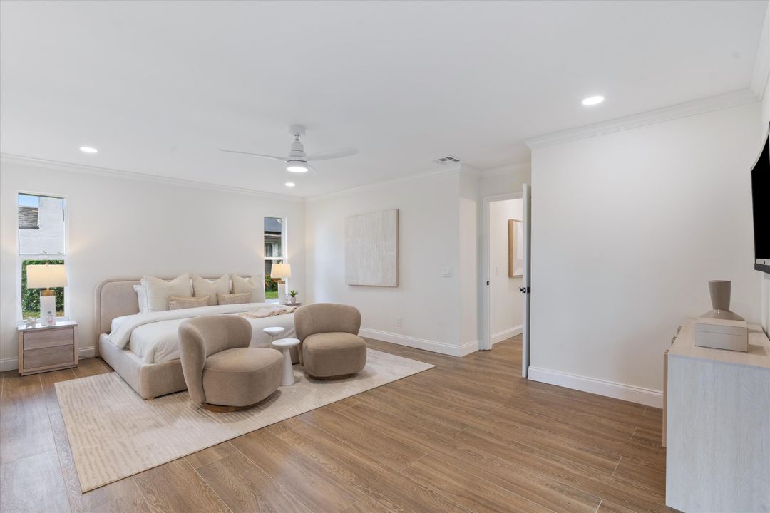 合同活跃: $949,000 (4 贝兹, 2 浴室, 2599 平方英尺)