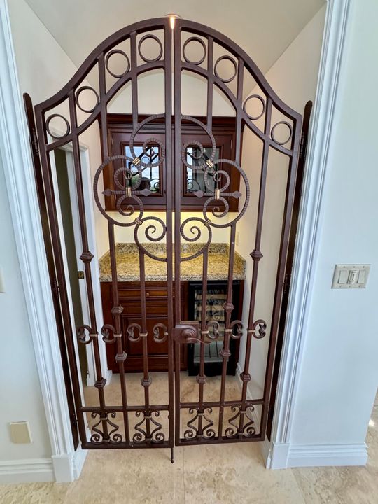 待售: $1,999,500 (4 贝兹, 6 浴室, 5125 平方英尺)