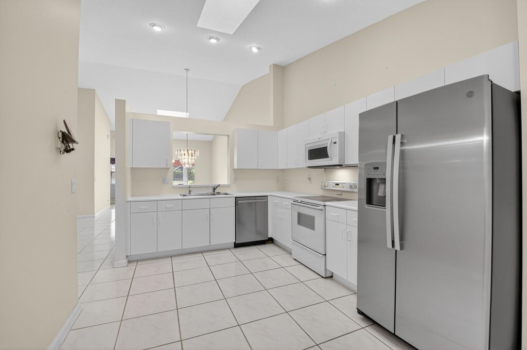 Active With Contract: $329,000 (3 beds, 2 baths, 1658 Square Feet)