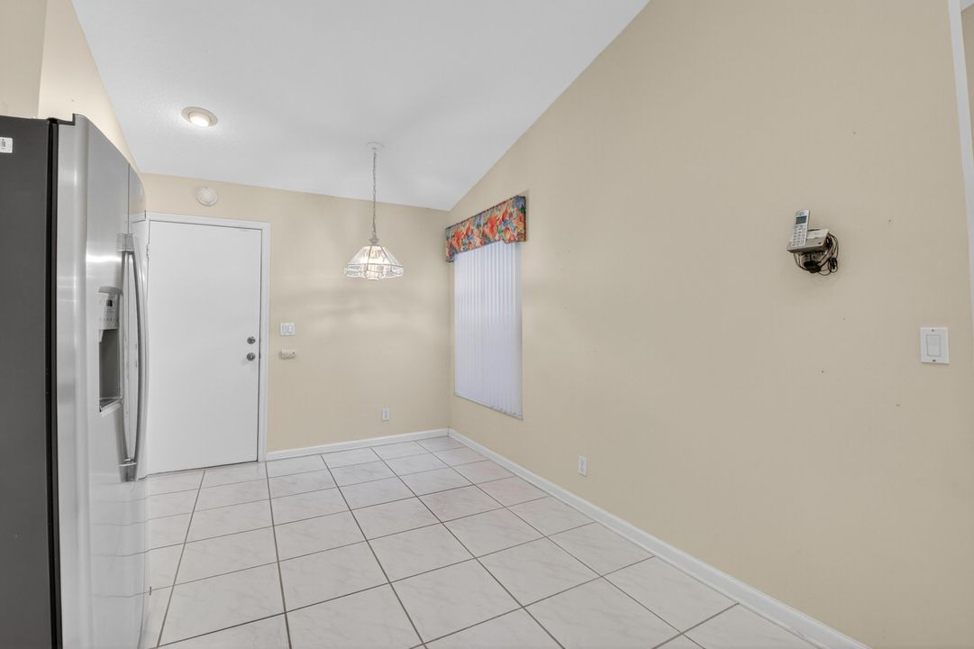 Active With Contract: $329,000 (3 beds, 2 baths, 1658 Square Feet)
