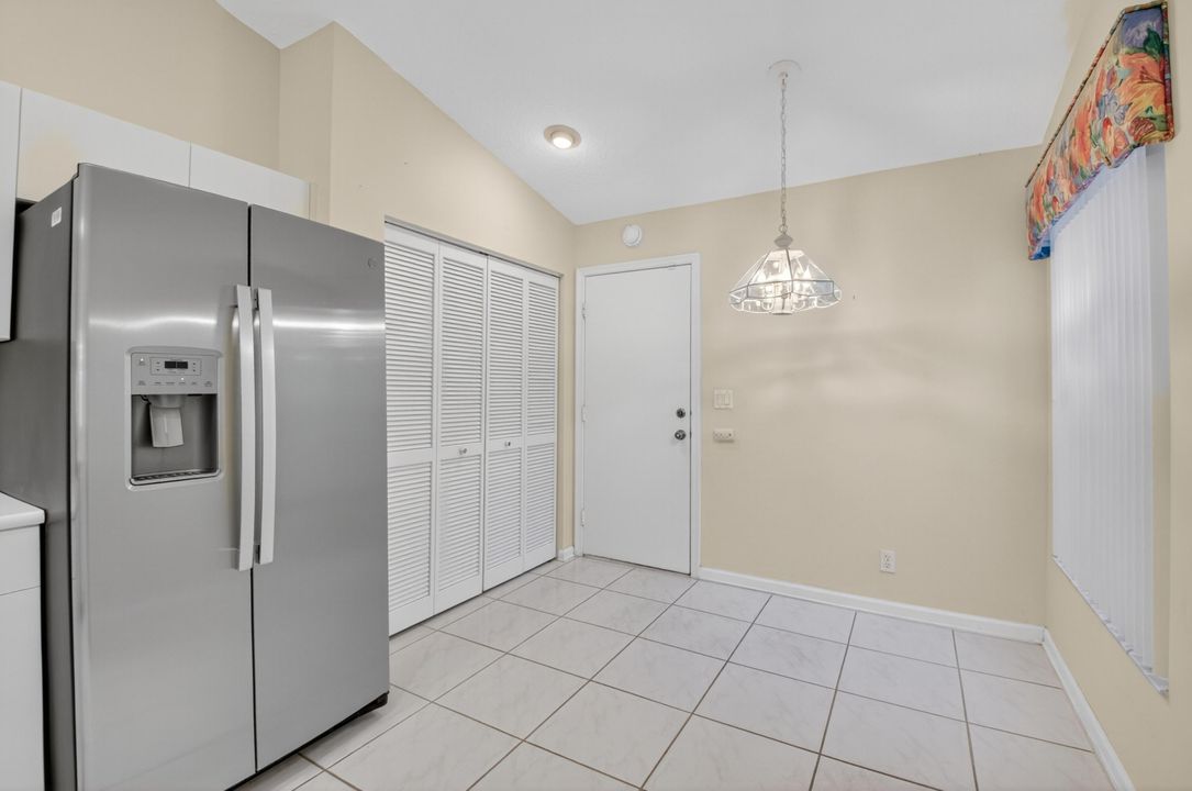 Active With Contract: $329,000 (3 beds, 2 baths, 1658 Square Feet)