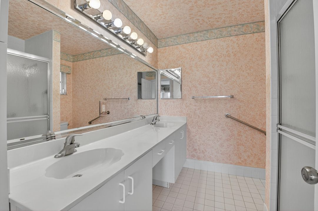 Active With Contract: $329,000 (3 beds, 2 baths, 1658 Square Feet)