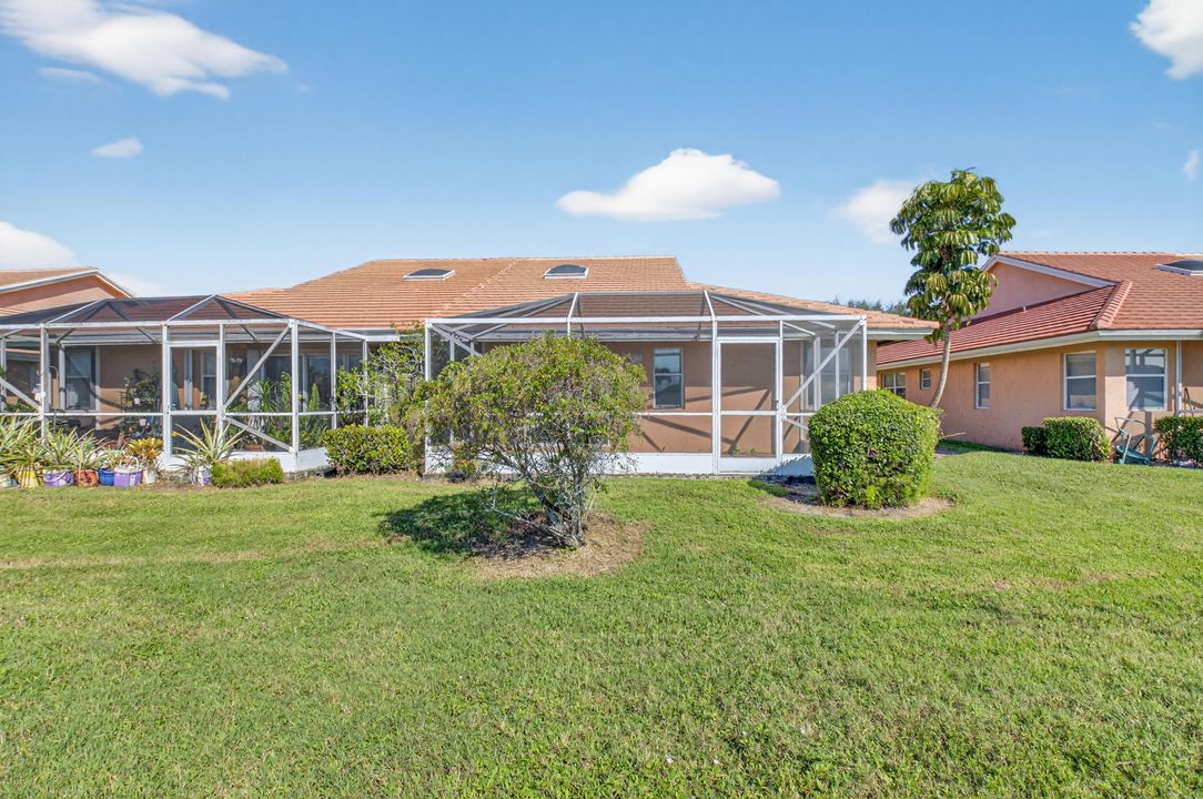 Active With Contract: $329,000 (3 beds, 2 baths, 1658 Square Feet)