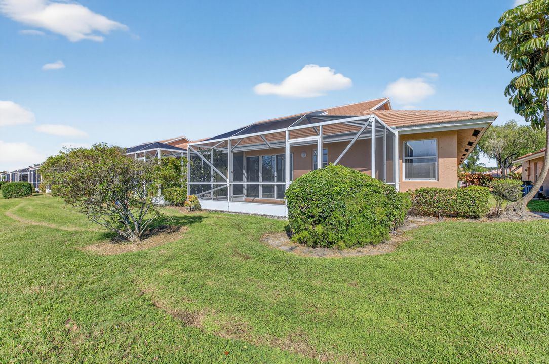 Active With Contract: $329,000 (3 beds, 2 baths, 1658 Square Feet)