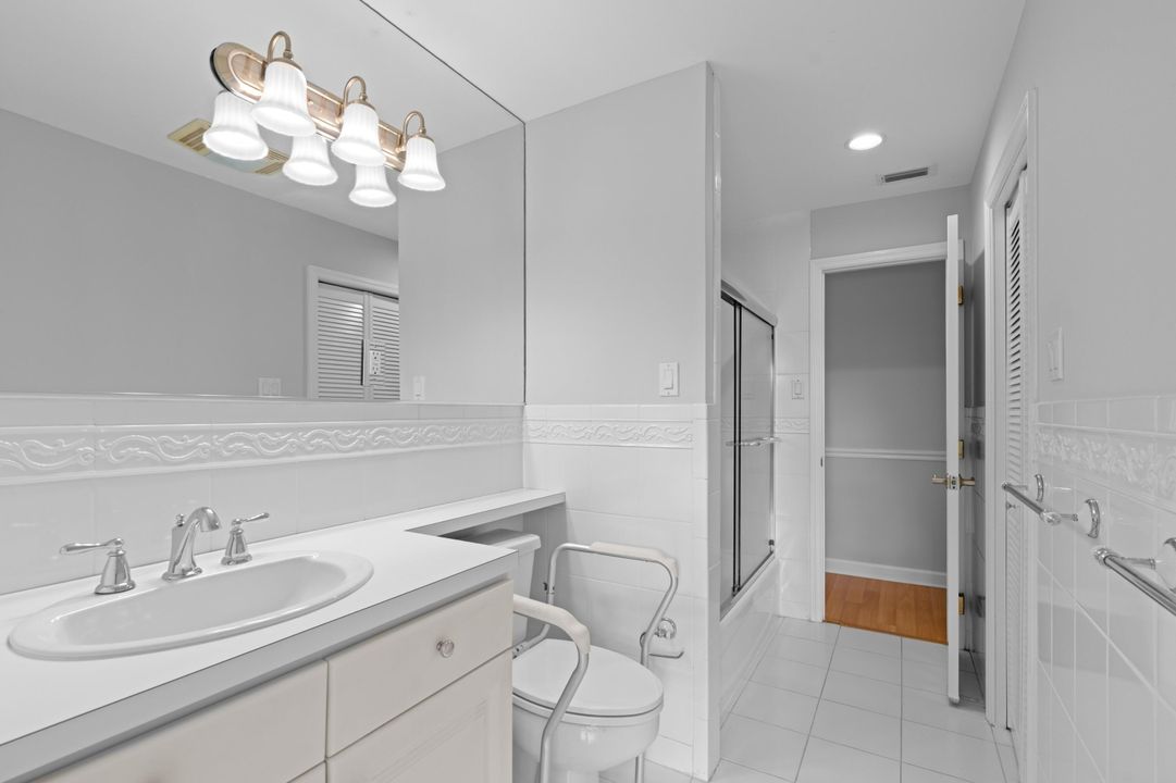 Active With Contract: $499,990 (3 beds, 2 baths, 1456 Square Feet)