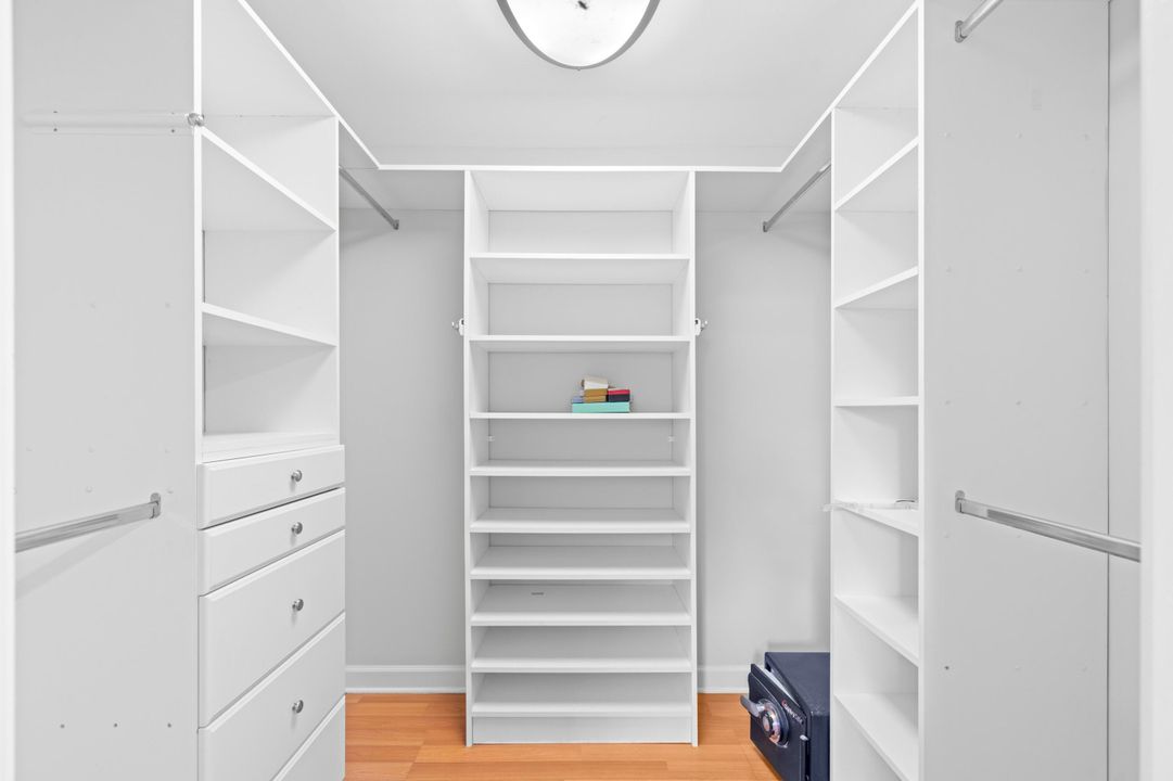 Active With Contract: $499,990 (3 beds, 2 baths, 1456 Square Feet)