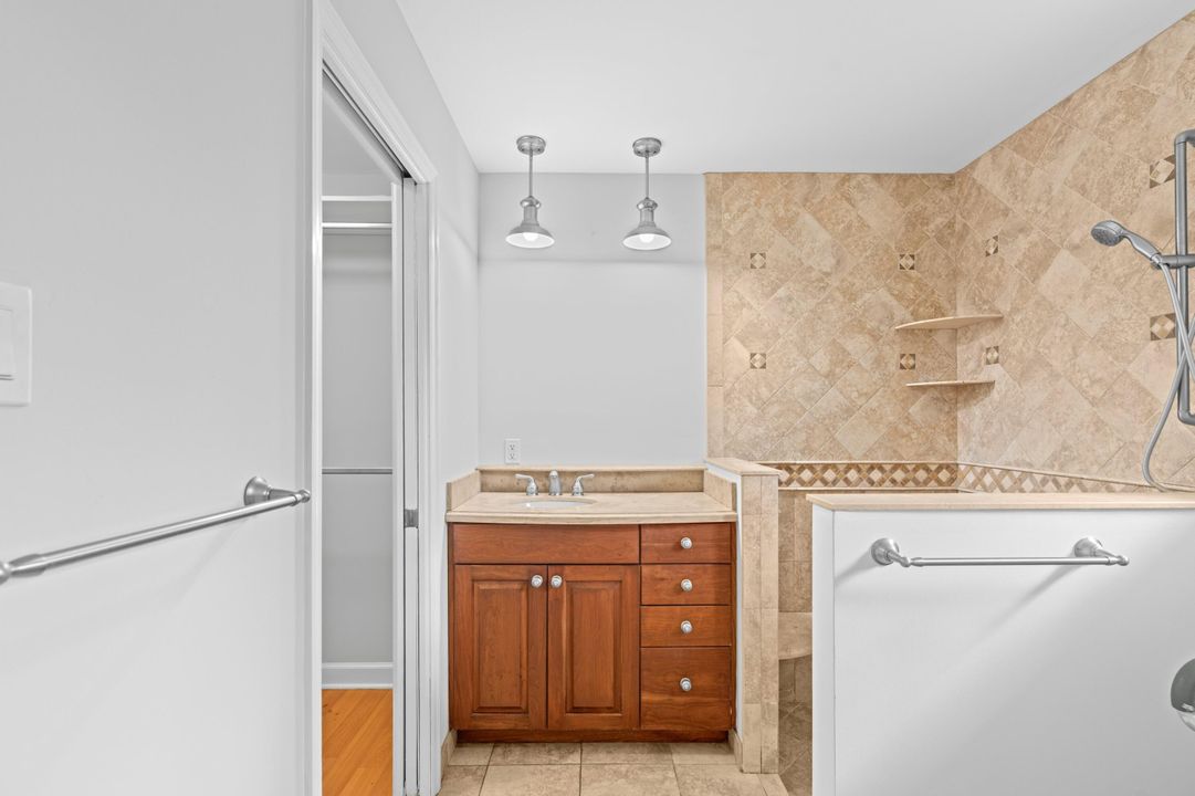 Active With Contract: $499,990 (3 beds, 2 baths, 1456 Square Feet)