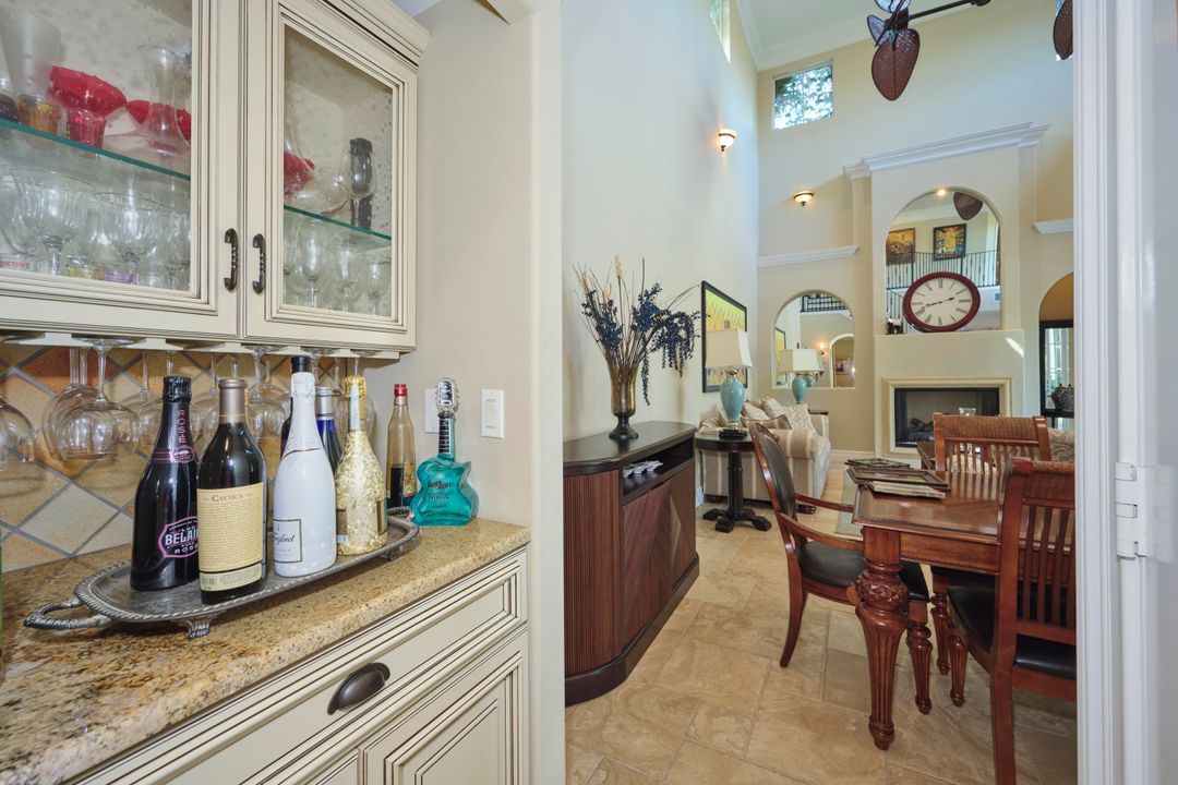 For Sale: $800,000 (4 beds, 4 baths, 3370 Square Feet)