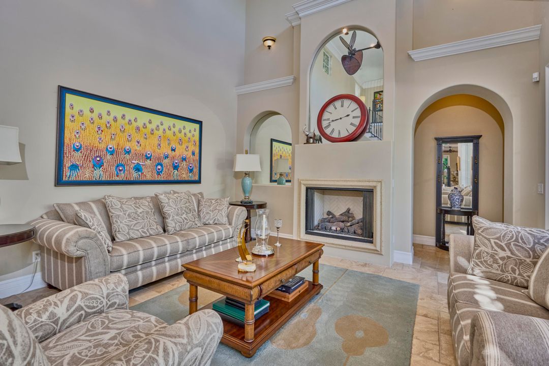 For Sale: $800,000 (4 beds, 4 baths, 3370 Square Feet)