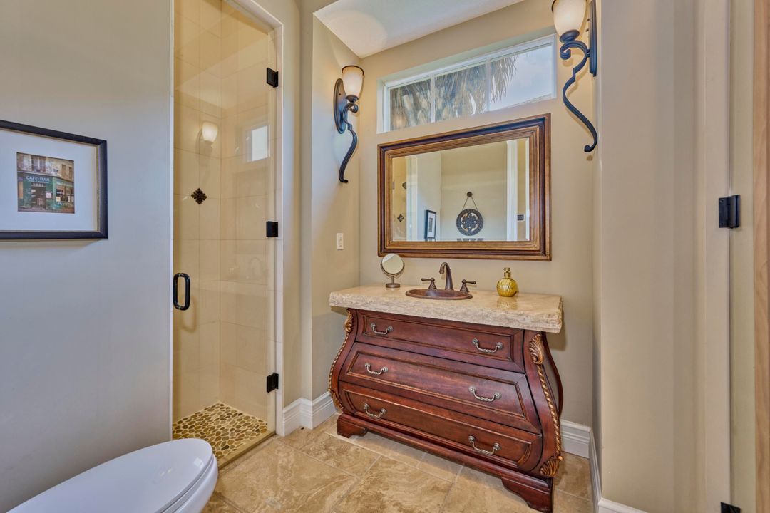 For Sale: $800,000 (4 beds, 4 baths, 3370 Square Feet)