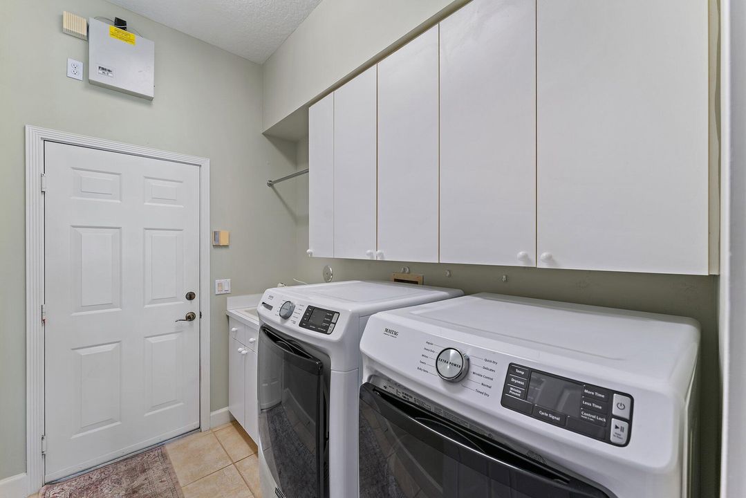 待售: $1,499,000 (4 贝兹, 3 浴室, 2665 平方英尺)