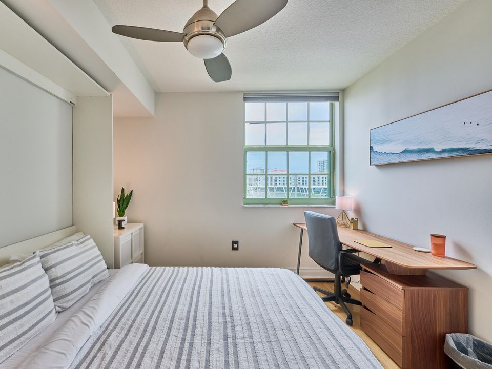 For Sale: $449,000 (2 beds, 2 baths, 1130 Square Feet)