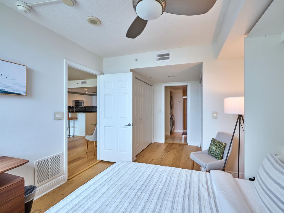 For Sale: $449,000 (2 beds, 2 baths, 1130 Square Feet)