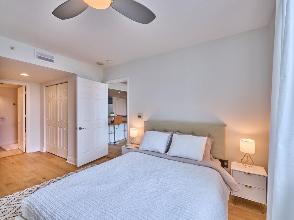 For Sale: $449,000 (2 beds, 2 baths, 1130 Square Feet)
