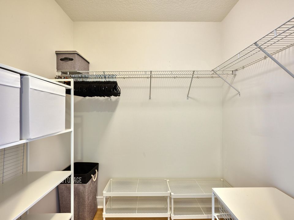 For Sale: $449,000 (2 beds, 2 baths, 1130 Square Feet)