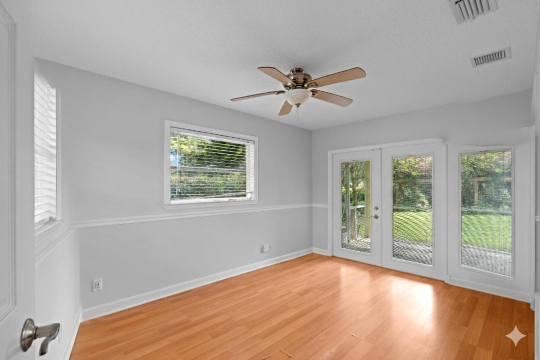 Active With Contract: $499,990 (3 beds, 2 baths, 1456 Square Feet)