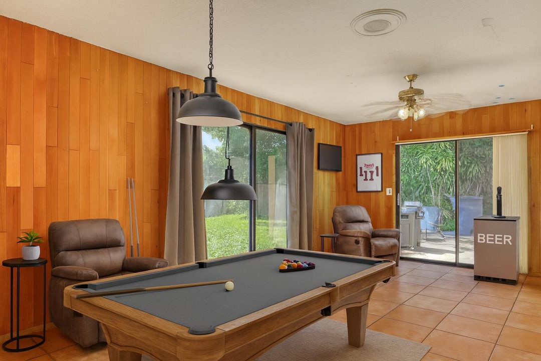 Activo con contrato: $465,000 (3 camas, 2 baños, 1672 Pies cuadrados)