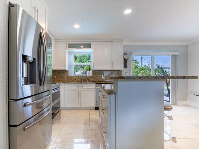 For Sale: $649,995 (3 beds, 2 baths, 1200 Square Feet)