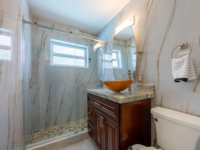 For Sale: $649,995 (3 beds, 2 baths, 1200 Square Feet)