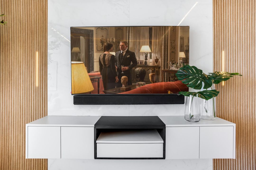 For Sale: $11,450,000 (3 beds, 3 baths, 4256 Square Feet)