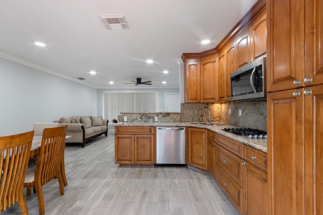 Activo con contrato: $515,000 (3 camas, 2 baños, 1286 Pies cuadrados)