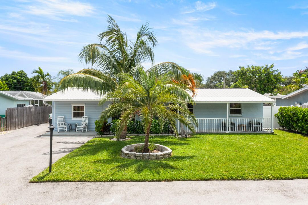 For Sale: $669,222 (3 beds, 2 baths, 1553 Square Feet)