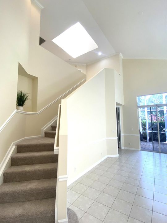 For Sale: $465,000 (3 beds, 2 baths, 1832 Square Feet)