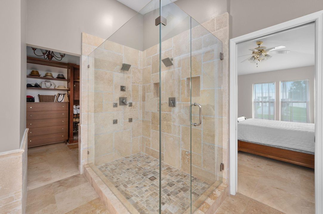 Под контрактом: $410,000 (3 спален, 2 ванн, 1765 Квадратных фут)