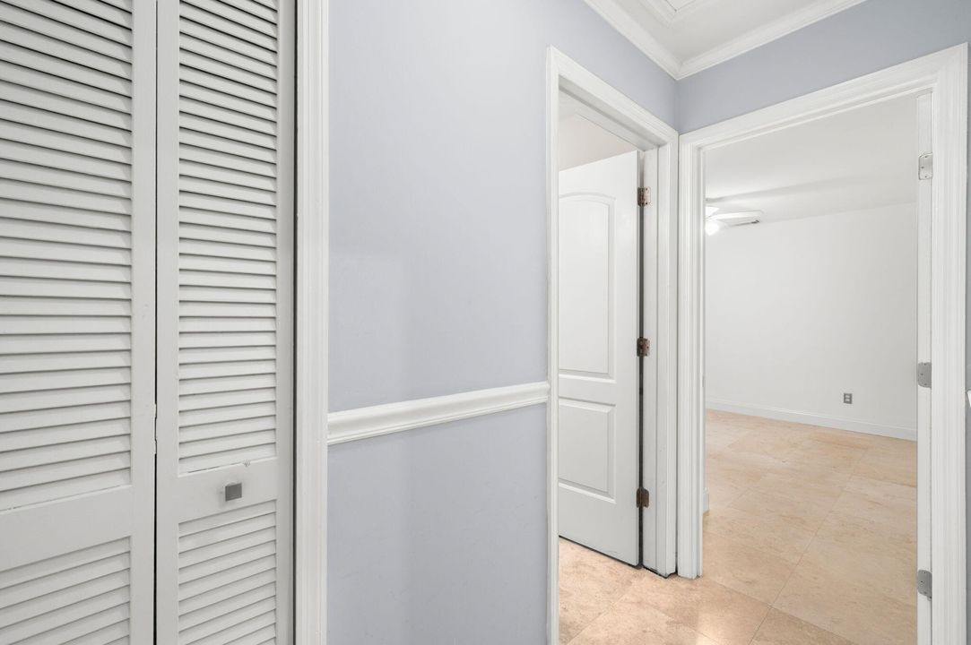 Под контрактом: $410,000 (3 спален, 2 ванн, 1765 Квадратных фут)