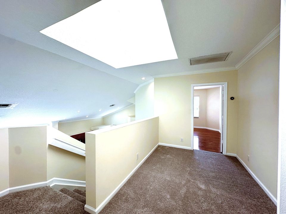 For Sale: $465,000 (3 beds, 2 baths, 1832 Square Feet)