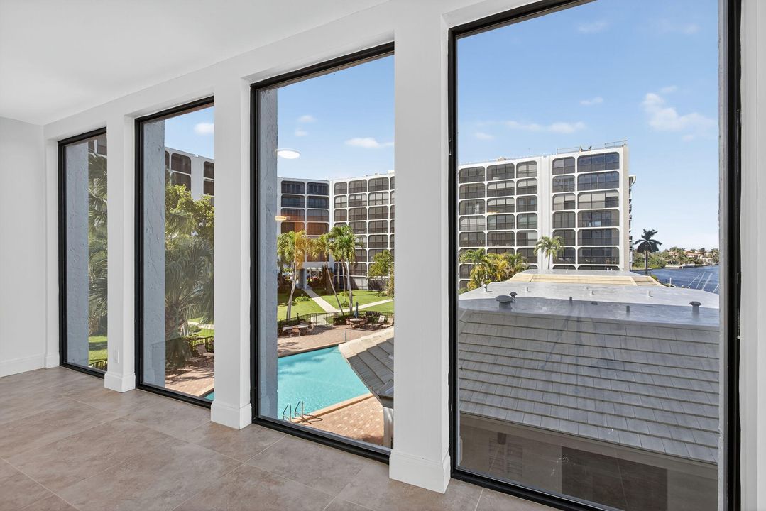 Под контрактом: $500,000 (3 спален, 2 ванн, 1650 Квадратных фут)