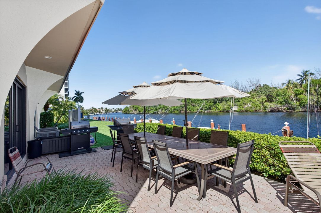 Под контрактом: $500,000 (3 спален, 2 ванн, 1650 Квадратных фут)